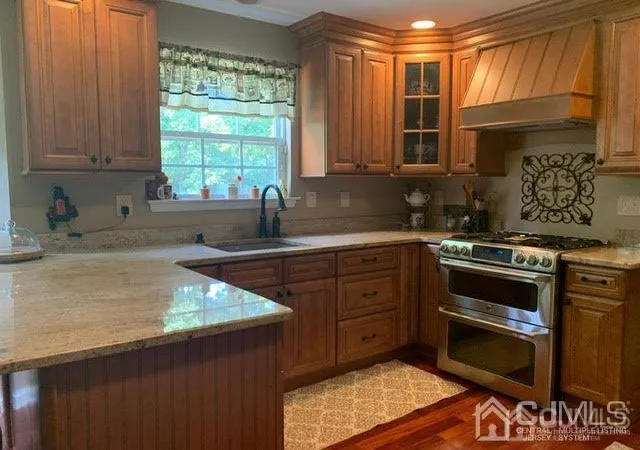 Photo 4 of Single family home for sale at 84 Heman St, Edison, NJ 08837 | MLS# 2100492 | Listing updated on 2023-09-10