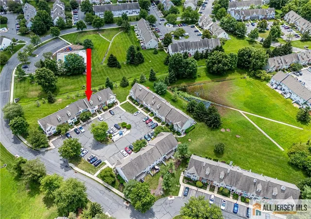 Photo 2 of Townhouse for sale at 33 Keith Ct, Kendall Park, NJ 08824 | MLS# 2770200M | Listing updated on 2026-08-21