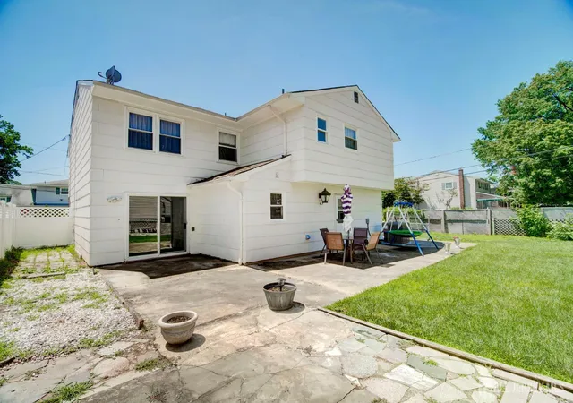 Photo 3 of Single family home for sale at 60 S Cliff Rd, Colonia, NJ 07067 | MLS# 2701317R | Listing updated on 2026-08-20