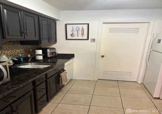 Homes for sale in South Brunswick, NJ | 1 Arrowwood Ln #1, South Brunswick, NJ 08852 | MLS# 2617192R