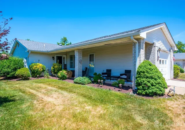 Listing Photo 4 - Condo for sale in building located at 813 Deal Rd, Monroe Township, NJ 08831
