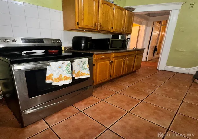 5th image of 278 William St, East Orange, NJ 07017 | MLS# 2702841R