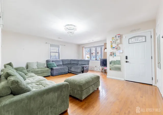 Photo 3 of Single family home for sale at 100 Washington Rd, Sayreville, NJ 08872 | MLS# 2703051R | Listing updated on 2026-09-10