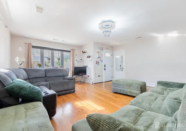 Photo 3 of Single family home for sale at 100 Washington Rd, Sayreville, NJ 08872 | MLS# 2703051R | Listing updated on 2026-09-10