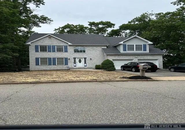Homes for sale in Old Bridge, NJ | 54 Madison Ave, Old Bridge, NJ 08857 | MLS# 2700355R