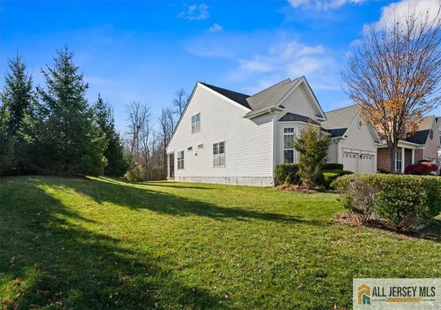 3rd image of 9 Bellingham Dr, Kendall Park, NJ 08824 | MLS# 2660815M