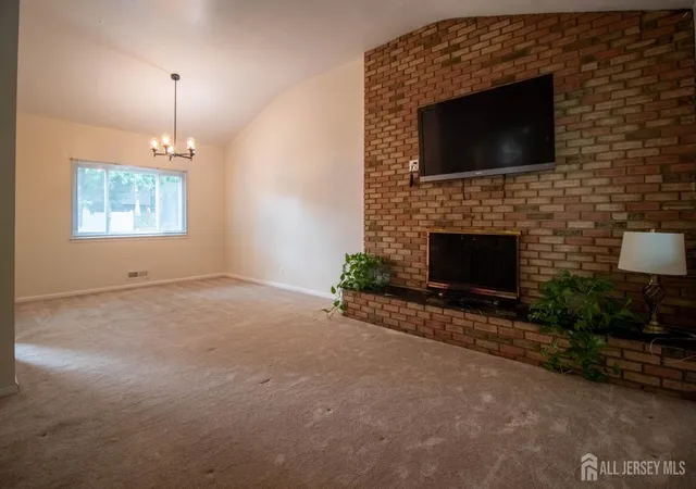 4th image of 7 Cortland Dr, Somerset, NJ 08873 | MLS# 2701653R