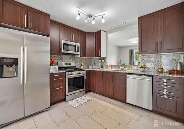 3rd image of 171 Nebula Rd, Piscataway, NJ 08854 | MLS# 2618399R