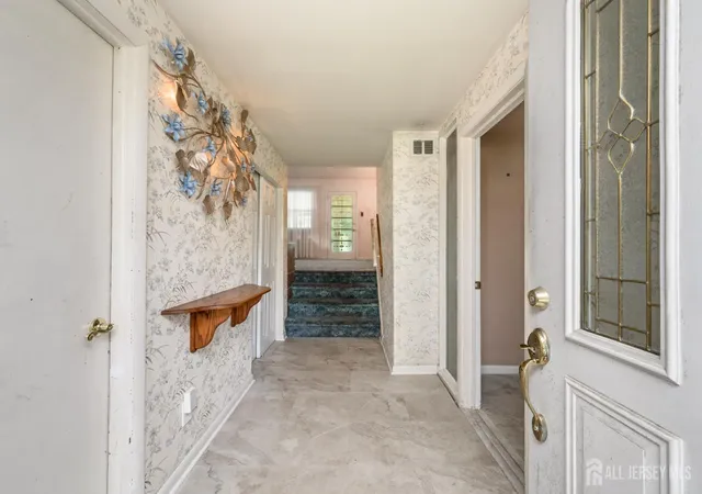 Photo 3 of Single family home for sale at 422 King George Rd, Cherry Hill, NJ 08034 | MLS# 2703328R | Listing updated on 2026-09-09