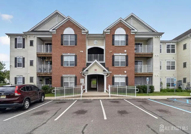 Homes for sale in New Brunswick, NJ | 1313 Fernwood Ct, New Brunswick, NJ 08901 | MLS# 2618414R