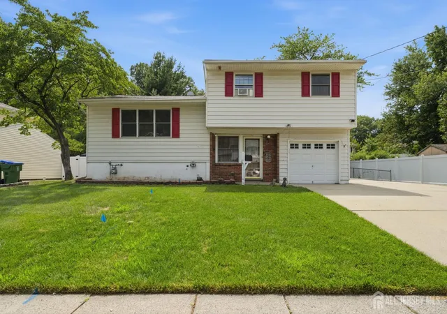 Photo 1 of Single family home for sale at 21 S Heathcote Ave, Edison, NJ 08817 | MLS# 2702095R | Listing updated on 2026-09-21