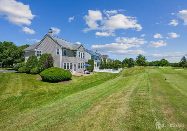 24th image of 46 Baltusrol Dr, Manalapan, NJ 07726 | MLS# 2702548R