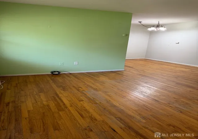 2nd image of 55 Gill Ln #25, Iselin, NJ 08830 | MLS# 2701648R