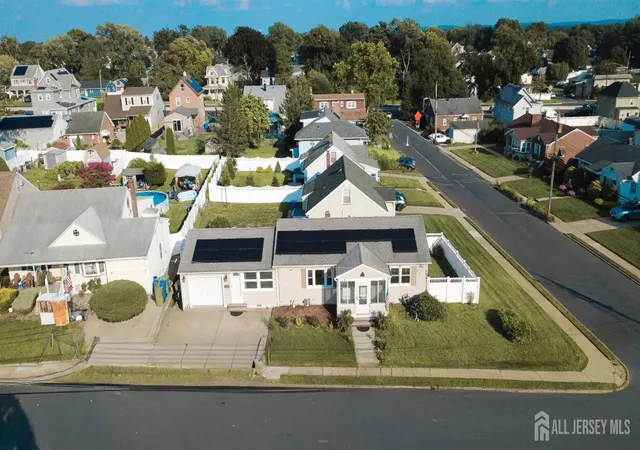 4th image of 2 Hilltop Ave, South Amboy, NJ 08879 | MLS# 2616751R