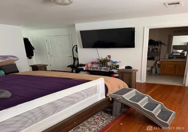 4th image of 14 Somerset St, Carteret, NJ 07008 | MLS# 2616908R