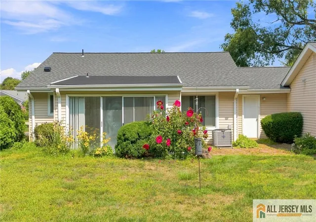 Photo 3 of Condo for sale at 287 Oradell Dr #287B, Monroe Township, NJ 08831 | MLS# 2770158M | Listing updated on 2026-09-11