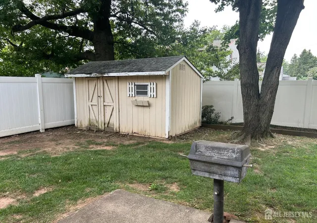 21st image of 1210 Dakota Rd, North Brunswick, NJ 08902 | MLS# 2702542R