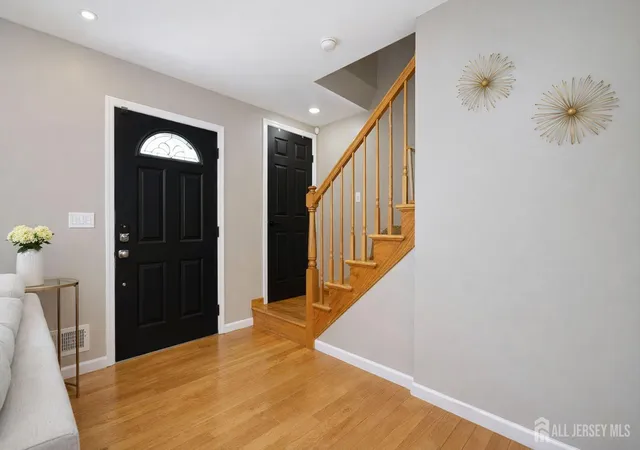 Photo 2 of Single family home for sale at 20 Cliff Ave, Fords, NJ 08863 | MLS# 2617963R | Listing updated on 2026-09-09