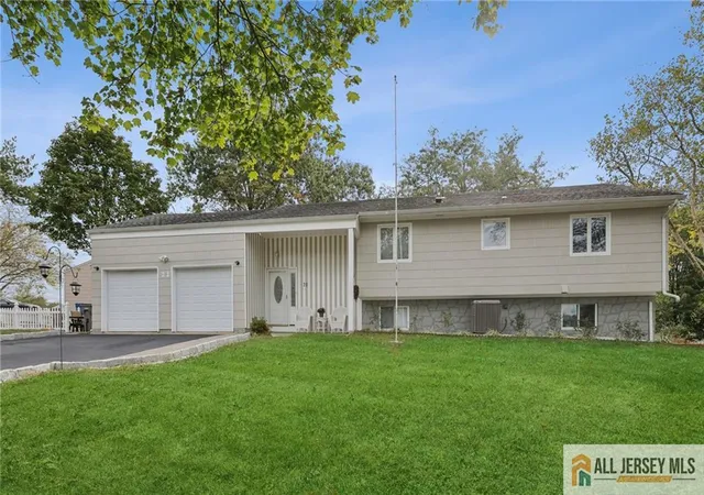Photo 1 of Single family home for sale at 21 Buena Vista Ave, Piscataway, NJ 08854 | MLS# 2660503M | Listing updated on 2026-01-10