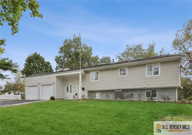 Photo 2 of Single family home for sale at 21 Buena Vista Ave, Piscataway, NJ 08854 | MLS# 2660503M | Listing updated on 2026-01-10