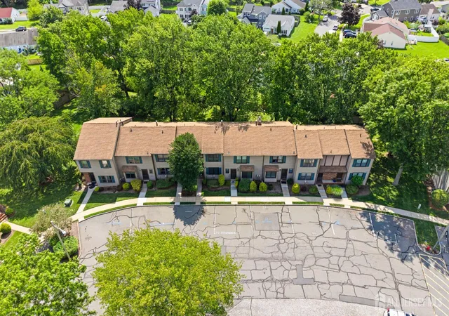 3rd image of 51 Pheasant Run, Edison, NJ 08820 | MLS# 2701765R