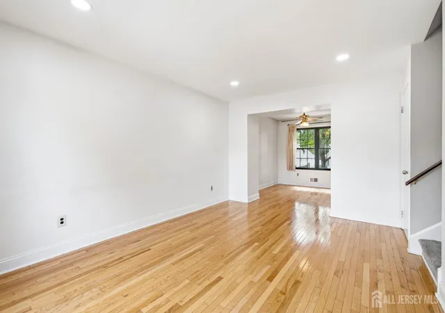 4th image of 51 Pheasant Run, Edison, NJ 08820 | MLS# 2701765R