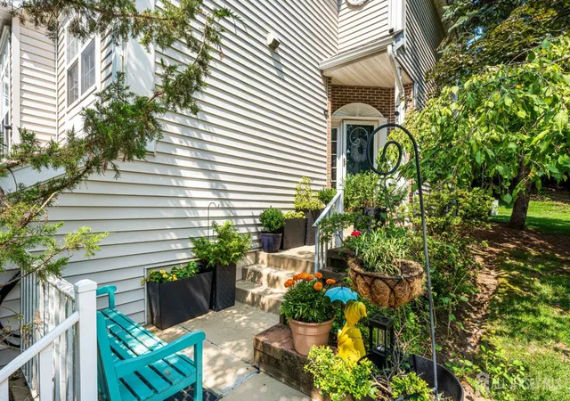 4th image of 55 Lambiance Ct #3, Highland Park, NJ 08904 | MLS# 2701679R
