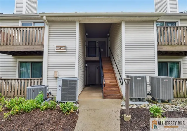 2nd image of 2303 Aspen Dr, Plainsboro, NJ 08536 | MLS# 2770219M