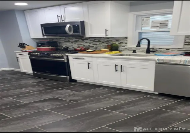 Photo 3 of House for sale at 228 Elm St, Newark, NJ 07105 | MLS# 2703177R | Listing updated on 2026-09-11