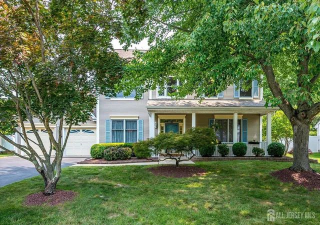 Photo 4 of Single family home for sale at 11 Lafayette Dr, Kendall Park, NJ 08824 | MLS# 2700863R | Listing updated on 2026-09-25