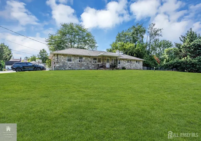 3rd image of 556 Spotswood Englishtown Rd, Jamesburg, NJ 08831 | MLS# 2701258R