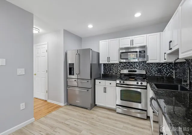 Homes for sale in Piscataway, NJ | 64 Chariot Ct, Piscataway, NJ 08854 | MLS# 2700051R