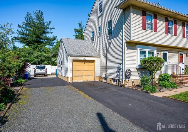 Photo 3 of Single family home for sale at 426 Frederick Ave, South Plainfield, NJ 07080 | MLS# 2615075R | Listing updated on 2026-06-23