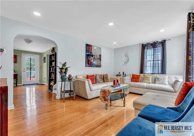 4th image of 267 Friendship Rd, Cranbury, NJ 08512 | MLS# 2770074M