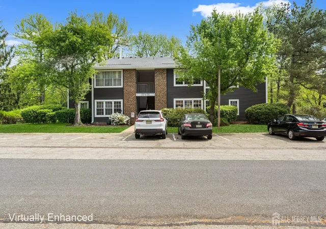 Homes for sale in North Brunswick, NJ | 8 Lafayette Ct, North Brunswick, NJ 08902 | MLS# 2614786R