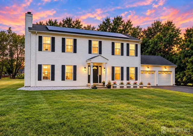 Single family home for sale at 154 Dutton St, Franklin Twsp, NJ 08873 | MLS# 2705767R