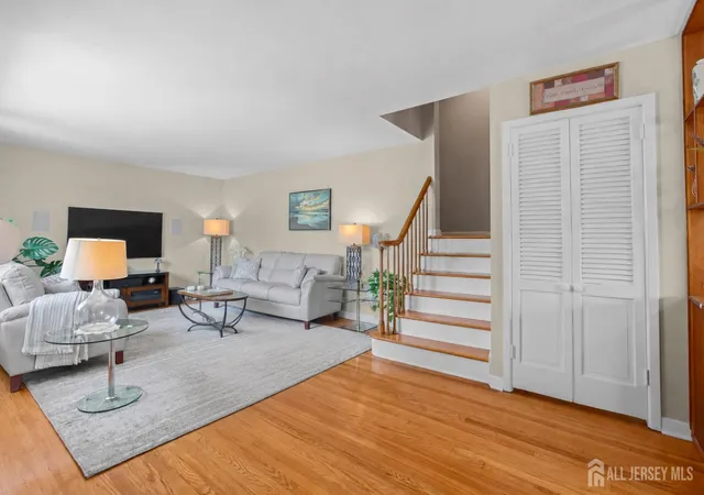 35th image of 13 Briarwood Dr, Franklin, NJ 08873 | MLS# 2703106R