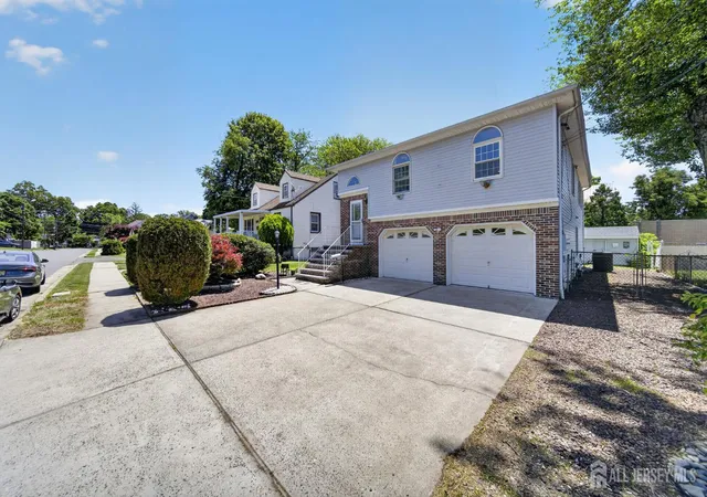 Homes for sale in Metuchen, NJ | 36 Aylin St, Metuchen, NJ 08840 | MLS# 2616291R