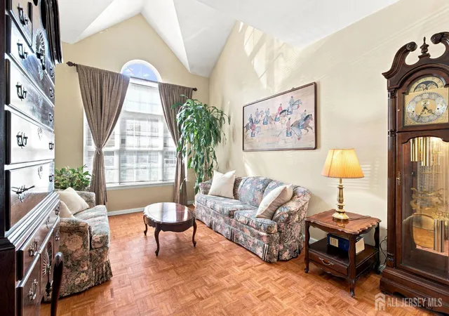 4th image of 9 Gallop Ln, Somerset, NJ 08873 | MLS# 2701678R