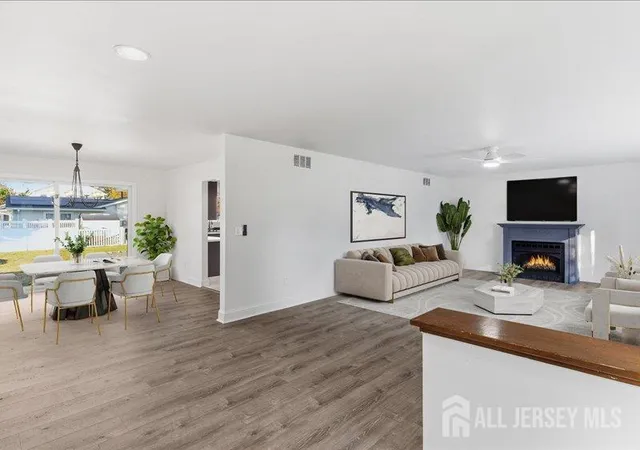 Photo 4 of Single family home for sale at 551 Rosewood Dr #551R, Lanoka Harbor, NJ 08734 | MLS# 2607225R | Listing updated on 2025-11-24