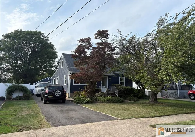 Photo 1 of Single family home for sale at 855 Newton St, North Brunswick, NJ 08902 | MLS# 2660541M | Listing updated on 2025-10-08