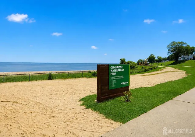 4th image of 275 Laurence Pkwy, South Amboy, NJ 08879 | MLS# 2618412R