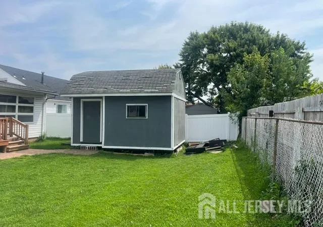 25th image of 84 E Laurel St E, Port Reading, NJ 07064 | MLS# 2702732R