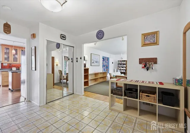 3rd image of 3 Winterberry Cir, Piscataway, NJ 08854 | MLS# 2701807R