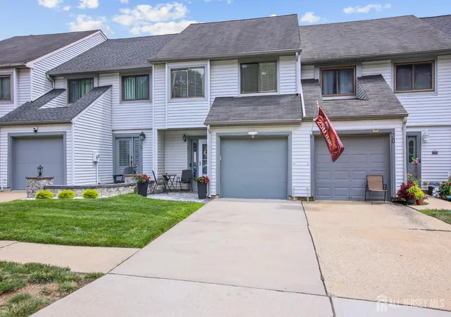 1st image of 18 Lexington Cir, Matawan, NJ 07747 | MLS# 2702499R