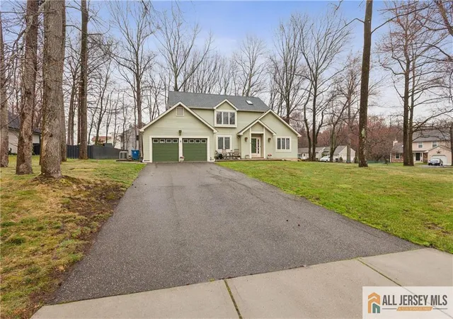 25th image of 2 Grenoble Ct, Matawan, NJ 07747 | MLS# 2661554M