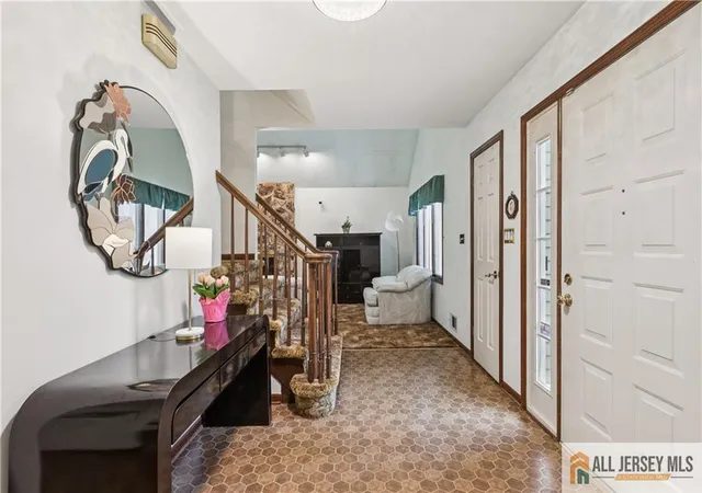 2nd image of 2 Grenoble Ct, Matawan, NJ 07747 | MLS# 2661554M