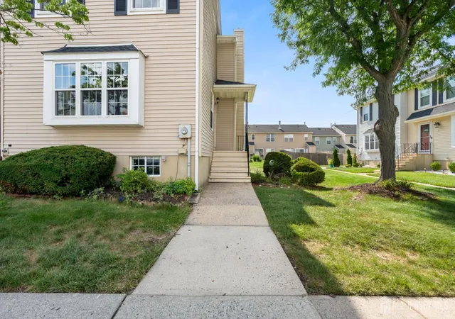 Photo 2 of Townhouse for sale at 23 Gwizdak Ct, Sayreville, NJ 08872 | MLS# 2701484R | Listing updated on 2026-09-14