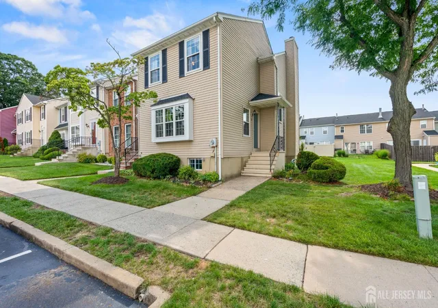 Photo 3 of Townhouse for sale at 23 Gwizdak Ct, Sayreville, NJ 08872 | MLS# 2701484R | Listing updated on 2026-09-14
