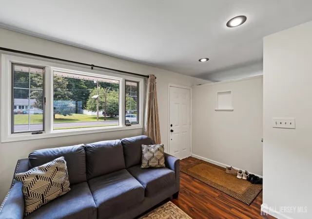 3rd image of 16 Stockton Rd, Kendall Park, NJ 08824 | MLS# 2701354R